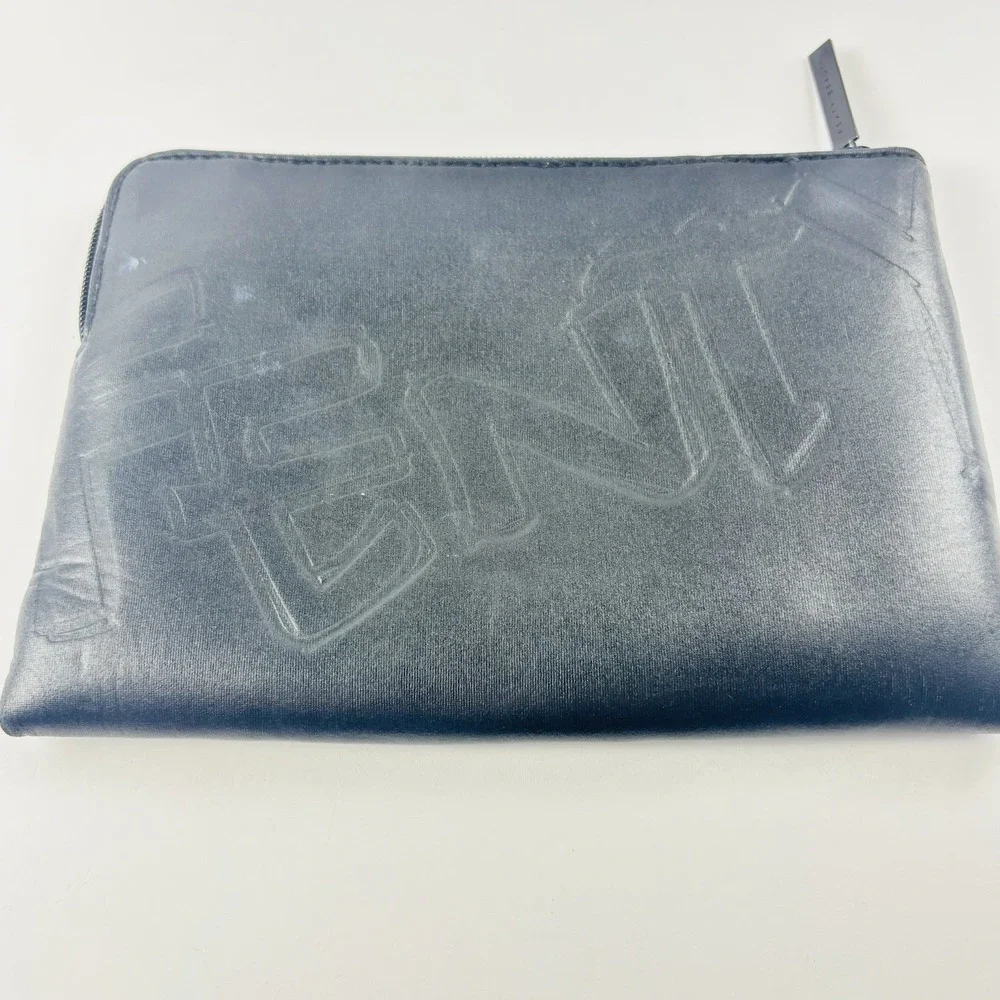 FENTY‎ BEAUTY Makeup Cosmetic Bag Clutch Zipper Purse Black Neoprene Rihanna